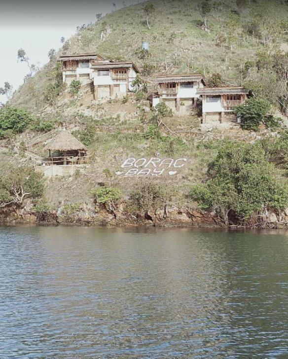 Borac Bay Bungalows Hotel And Resort Экстерьер фото